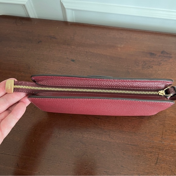 Coach Wristlet Clutch Crocodile-Embossed Leather Wine Preloved - Picture 9 of 13